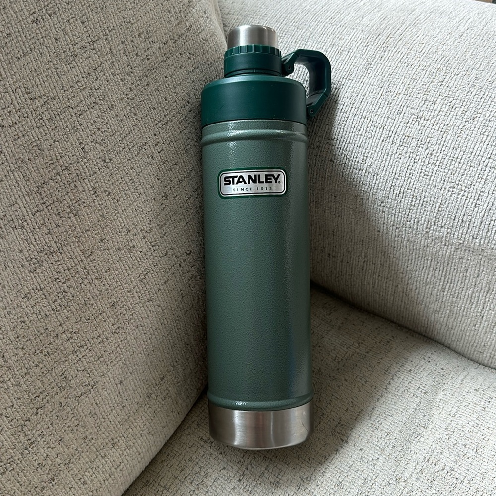 Stanley classic easy clean water bottle - Hammertone Green